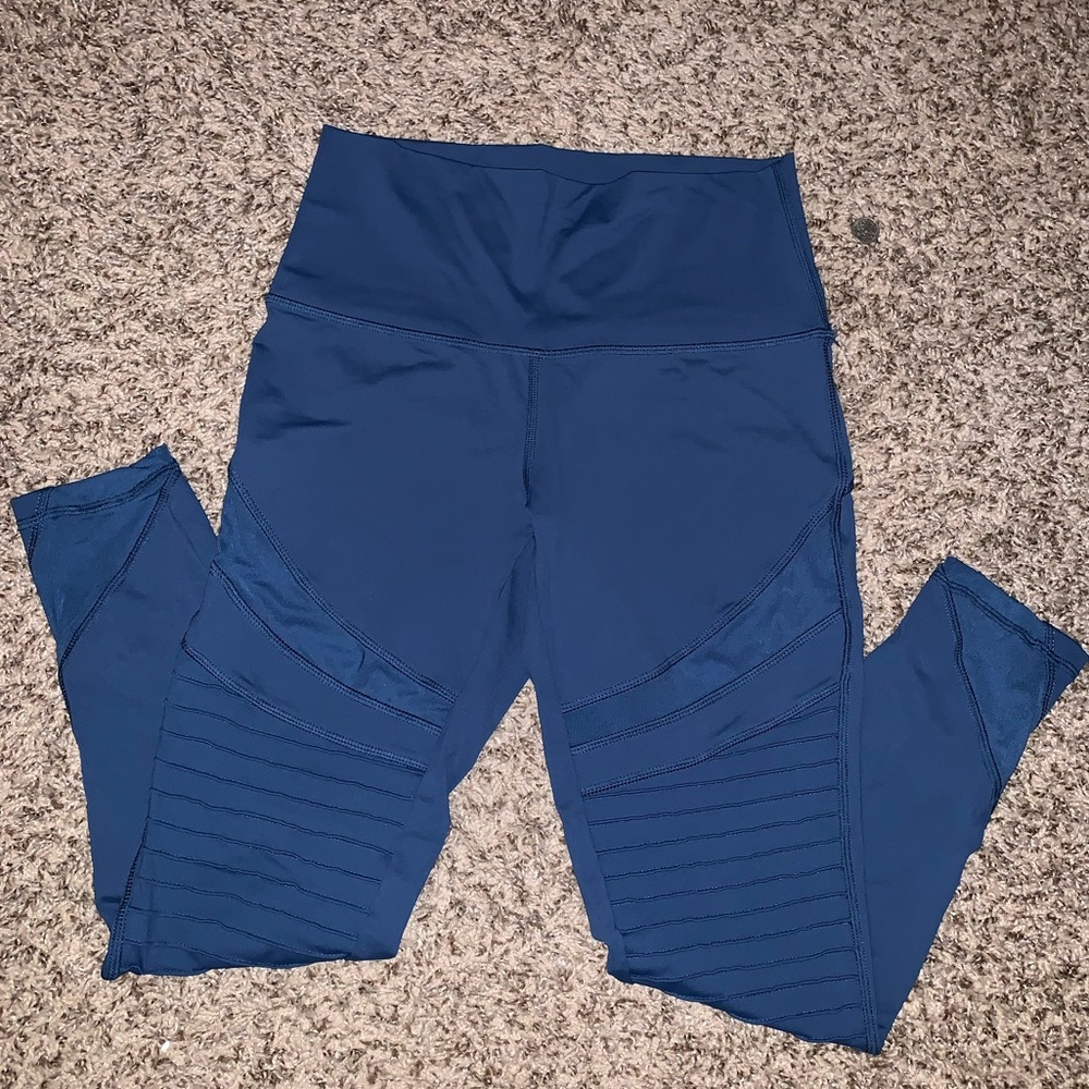 Aerie Chill Play Move Legging